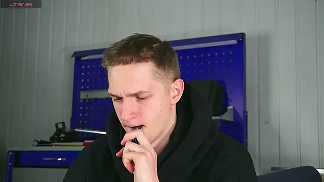 Snapshot of dustyn_fox chatting on 02.04.26 dustyn fox online show from 02.04.26