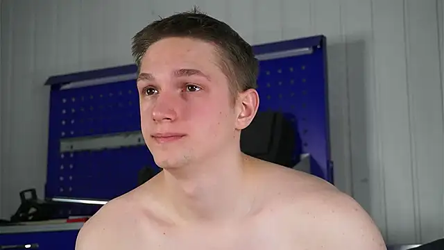 Snapshot of dustyn_fox chatting on 02.22.26 dustyn fox online show from 02.22.26