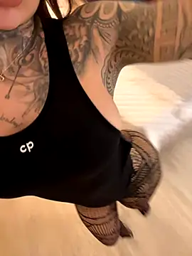 Snapshot of Iam_Annii chatting on 09.25.25 Iam Annii online show from 09.25.25