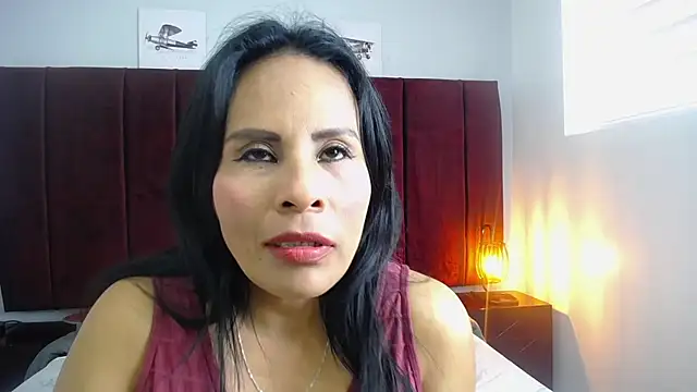 Anthonelaa   online show from 12.04.24
