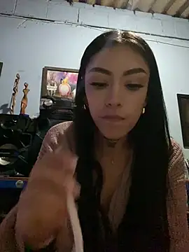 Snapshot of Effy_Bonny chatting on 12.14.24 Effy Bonny online show from 12.14.24