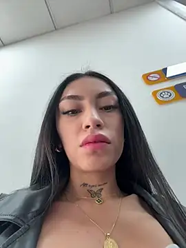 Effy Bonny online show from 01.14.26