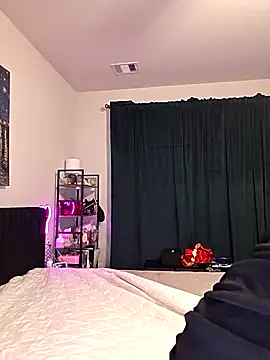 MissyRoulette online show from 10.12.25