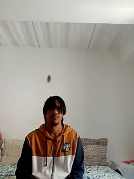Snapshot of Leandona chatting on 07.23.26 Leandona online show from 07.23.26