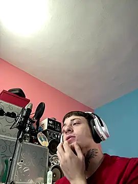 Snapshot of Nenejoven16- chatting on 11.12.25 Nenejoven16- online show from 11.12.25