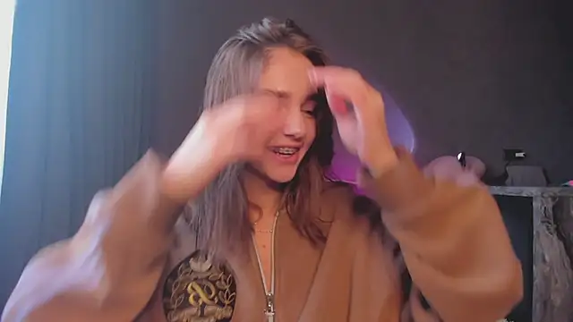 JudyAngil online show from 10.03.25