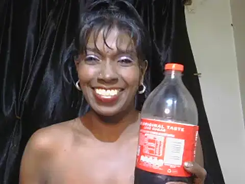 Snapshot of Fuckable_Nasty_MILF chatting on 01.12.25 Fuckable Nasty MILF online show from 01.12.25