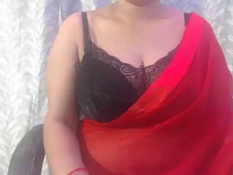 Snapshot of cute-priy chatting on 10.02.25 cute-priy online show from 10.02.25