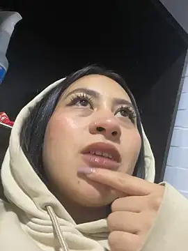 Snapshot of mistress_aryya chatting on 12.15.24 mistress aryya online show from 12.15.24