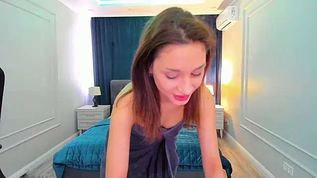 YourHottie 1 online show from 01.22.25