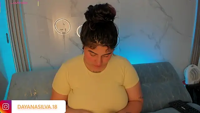 Snapshot of dayan_silva_ chatting on 09.29.25 dayan silva  online show from 09.29.25