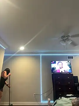 ThicBunz online show from 02.12.25