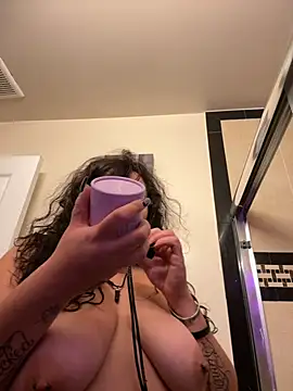 ThicBunz online show from 09.25.25