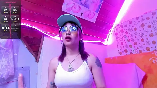 staacy37 online show from 02.07.25