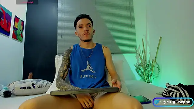 Tylergiuseppe  online show from 12.23.24