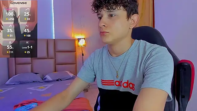 Nathan Bluee online show from 02.04.25