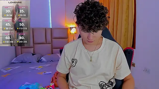 Nathan Bluee online show from 02.05.25