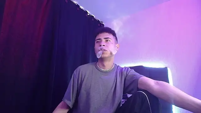 sexybat twink online show from 12.14.24