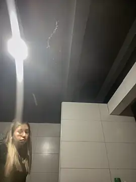 Snapshot of Khalyk_G chatting on 11.01.25 Khalyk G online show from 11.01.25