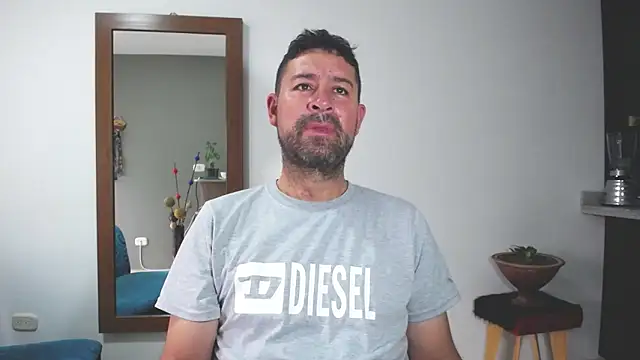 Snapshot of ambar_jacksonn chatting on 10.02.25 ambar jacksonn online show from 10.02.25