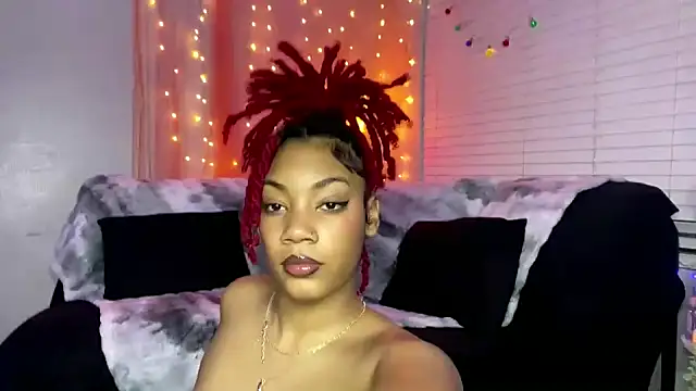 Snapshot of SheSoNastyy_21 chatting on 12.12.24 SheSoNastyy 21 online show from 12.12.24
