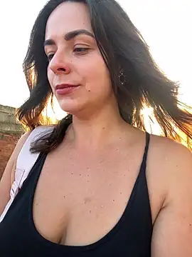 Alicia Hot1 online show from 09.18.25