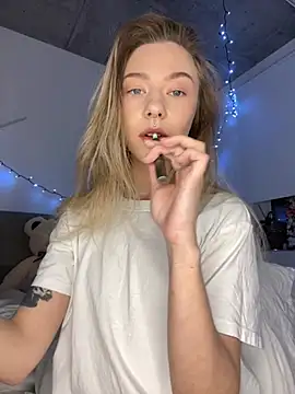  urbestie  online show from 01.11.26