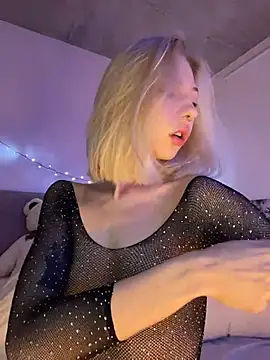  urbestie  online show from 05.10.26