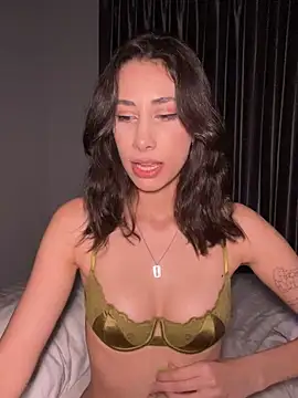 Sophiehii online show from 03.05.25