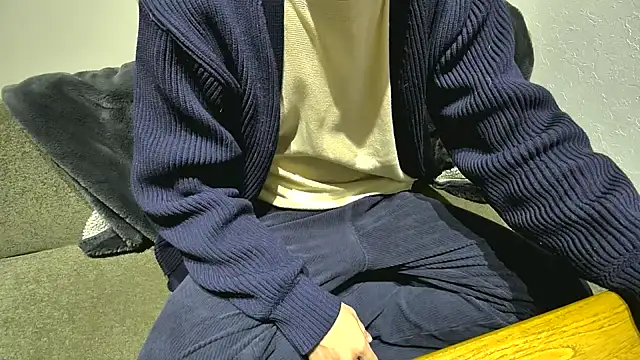 Snapshot of atom0407 chatting on 12.21.24 atom0407 online show from 12.21.24