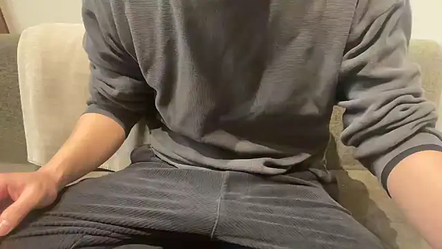 Snapshot of atom0407 chatting on 01.10.25 atom0407 online show from 01.10.25