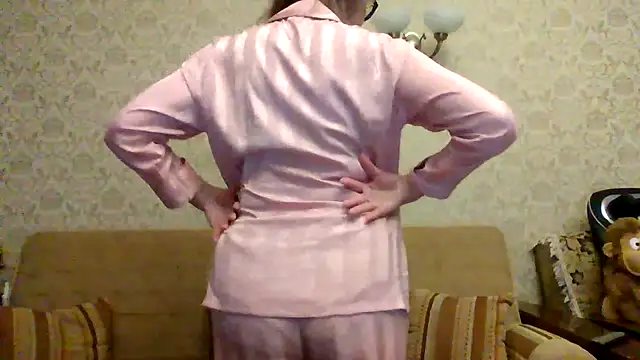 Elegant00Lady online show from 03.10.26