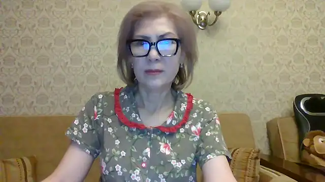 Elegant00Lady online show from 06.19.26