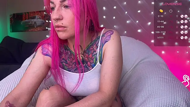 Tanya Acid online show from 06.11.26