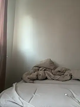 Snapshot of Sara_darling chatting on 03.08.25 Sara darling online show from 03.08.25