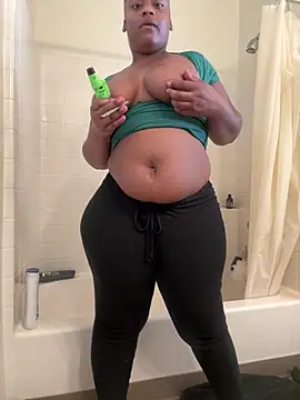 Prettynthick12 online show from 04.02.26