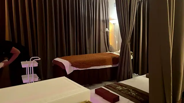 chih515 online show from 12.23.25