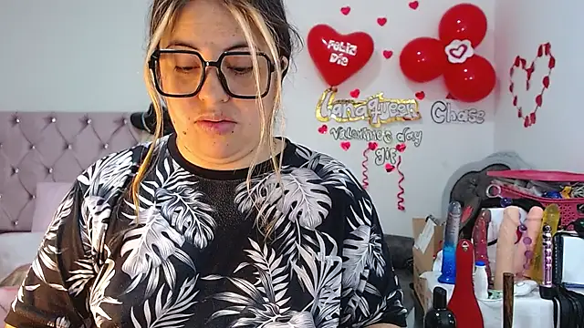 lanaqueen699 online show from 02.25.25