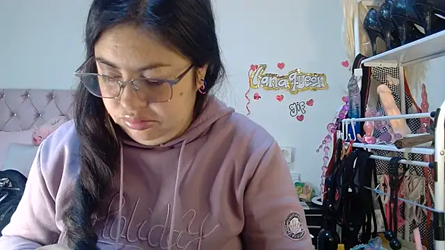 lanaqueen699 online show from 05.20.26