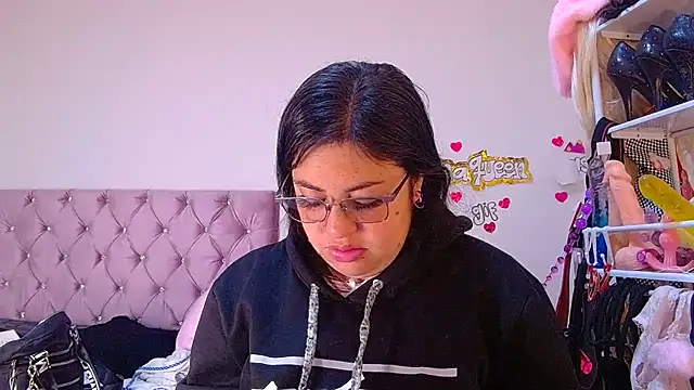 lanaqueen699 online show from 05.27.26