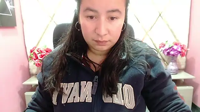 NaomyPrinces online show from 12.21.24