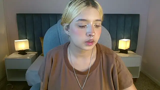 april bunnyy online show from 01.03.25