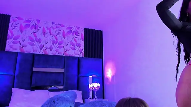 Larabrooks online show from 12.29.24