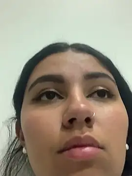 Larabrooks online show from 02.11.26