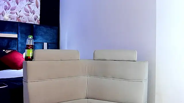 Larabrooks online show from 05.22.26