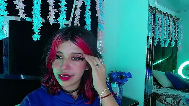 UnderBaby  online show from 02.25.25