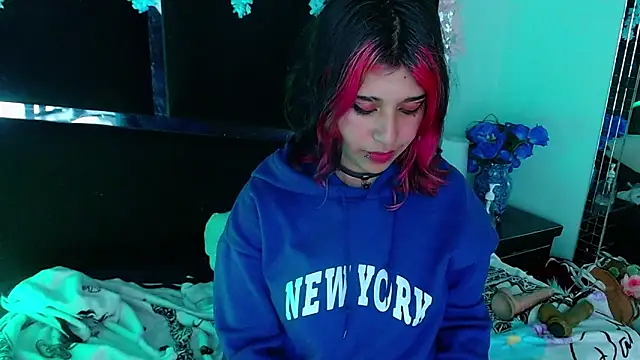 UnderBaby  online show from 02.25.25