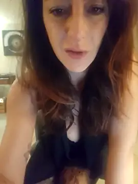 Snapshot of lullina1 chatting on 11.25.25 lullina1 online show from 11.25.25