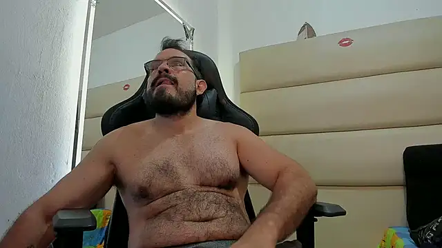 SbasTone Muscle online show from 11.14.25