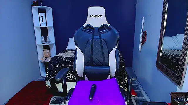 AmorMia online show from 03.21.25